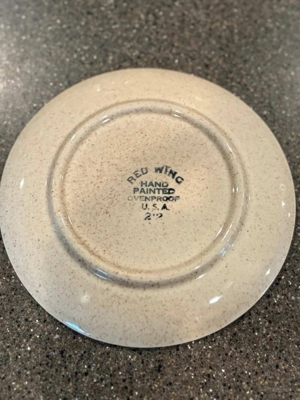 11 Vtg Red Wing Bob White bread & butter plates